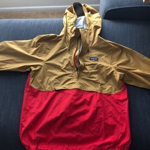 Patagonia Men’s NWOT Torrentshell Rain jacket